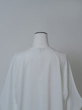 画像をギャラリービューアに読み込む, 【2025SS PRE ORDER】SHOULDER SLIT CUTSEW