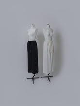 画像をギャラリービューアに読み込む, 【2026SS PRE ORDER】STRING STRAIGHT SKIRT