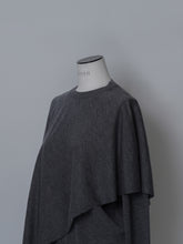 画像をギャラリービューアに読み込む, 【2026AW PRE ORDER】LAYERED CAPE KNIT