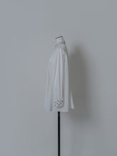 画像をギャラリービューアに読み込む, 【2024AW PRE ORDER】EYELET SHIRT