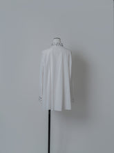 画像をギャラリービューアに読み込む, 【2024AW PRE ORDER】EYELET SHIRT