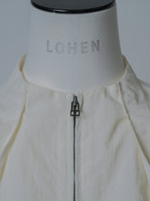 画像をギャラリービューアに読み込む, 【2025SS PRE ORDER】BOTTEL NECK LAYERED BLOUSON