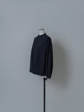 画像をギャラリービューアに読み込む, 【2025SS PRE ORDER】BOTTEL NECK LAYERED BLOUSON