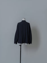 画像をギャラリービューアに読み込む, 【2025SS PRE ORDER】BOTTEL NECK LAYERED BLOUSON