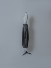 画像をギャラリービューアに読み込む, PIGMENT DYEING COCOON PANTS