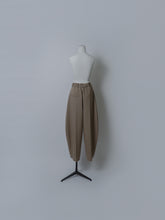 画像をギャラリービューアに読み込む, 【2025AW PRE ORDER】LOOP TACK PANTS