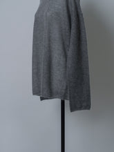 画像をギャラリービューアに読み込む, 【2025AW PRE ORDER】MOHAIR YARN CREW NECK KNIT