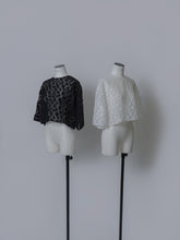 画像をギャラリービューアに読み込む, 【2026SS PRE ORDER】SHEER JACQUARD CROPPED BLOUSE