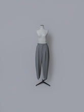 画像をギャラリービューアに読み込む, 【2026SS PRE ORDER】FRONT BACK TUCK PANTS