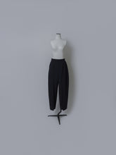 画像をギャラリービューアに読み込む, 【2026SS PRE ORDER】FRONT BACK TUCK PANTS