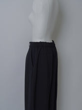 画像をギャラリービューアに読み込む, 【2026SS PRE ORDER】FRONT BACK TUCK PANTS