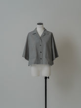 画像をギャラリービューアに読み込む, 【PRE ORDER】OPEN COLLAR CROPPED SHIRT