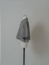 画像をギャラリービューアに読み込む, 【PRE ORDER】OPEN COLLAR CROPPED SHIRT