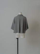 画像をギャラリービューアに読み込む, 【PRE ORDER】OPEN COLLAR CROPPED SHIRT