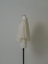 画像をギャラリービューアに読み込む, 【PRE ORDER】OPEN COLLAR CROPPED SHIRT