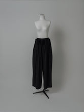 画像をギャラリービューアに読み込む, 【PRE ORDER】PLEATS TACK STRAIGHT PANTS
