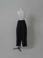 画像をギャラリービューアに読み込む, 【PRE ORDER】PLEATS TACK STRAIGHT PANTS