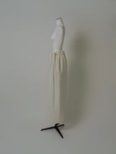 画像をギャラリービューアに読み込む, 【PRE ORDER】PLEATS TACK STRAIGHT PANTS