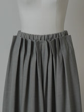 画像をギャラリービューアに読み込む, 【PRE ORDER】PLEATS TACK STRAIGHT PANTS