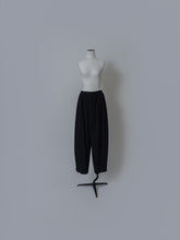 画像をギャラリービューアに読み込む, 【2026SS 】ASYMMETRY STRING PANTS