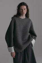 画像をギャラリービューアに読み込む, 【2026AW PRE ORDER】SATIN CUFS BONDING PULLOVER