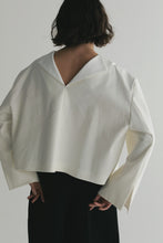 画像をギャラリービューアに読み込む, 【2026SS PRE ORDER】 BACK SLIT COMBI BLOUSE