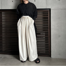 画像をギャラリービューアに読み込む, 【PRE ORDER】PLEATS TACK STRAIGHT PANTS