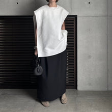 画像をギャラリービューアに読み込む, 【2025SS PRE ORDER】SQUARE NECK BLOUSE