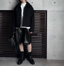 画像をギャラリービューアに読み込む, 【2026AW PRE ORDER】ECO LEATHER 2TUCK HALF PANTS