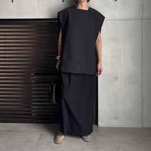 画像をギャラリービューアに読み込む, 【2025SS PRE ORDER】SQUARE NECK BLOUSE