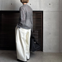 画像をギャラリービューアに読み込む, 【2025AW PRE ORDER】MOHAIR YARN CREW NECK KNIT