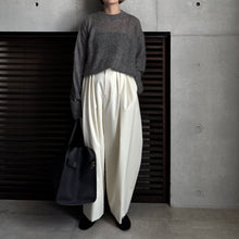 画像をギャラリービューアに読み込む, 【2025AW PRE ORDER】MOHAIR YARN CREW NECK KNIT