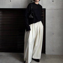 画像をギャラリービューアに読み込む, 【2025AW PRE ORDER】MOHAIR YARN CREW NECK KNIT