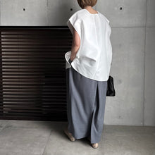 画像をギャラリービューアに読み込む, 【2025SS PRE ORDER】SQUARE NECK BLOUSE