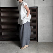 画像をギャラリービューアに読み込む, 【2025SS PRE ORDER】SQUARE NECK BLOUSE
