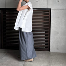 画像をギャラリービューアに読み込む, 【2025SS PRE ORDER】SQUARE NECK BLOUSE