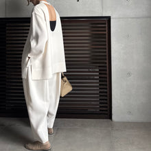 画像をギャラリービューアに読み込む, 【2025AW PRE ORDER】BACK OPEN BLOUSE