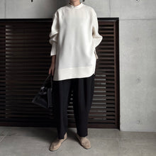 画像をギャラリービューアに読み込む, 【2025AW PRE ORDER】BACK OPEN BLOUSE