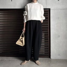 画像をギャラリービューアに読み込む, 【2025AW PRE ORDER】BACK OPEN BLOUSE