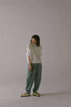 画像をギャラリービューアに読み込む, 【2022年7月23日再販】2タックサテンパンツ
