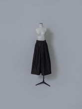 画像をギャラリービューアに読み込む, 【2026SS】LIGHT TAFFETA SKIRT PANTS
