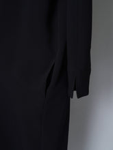 画像をギャラリービューアに読み込む, 【2026  PRE ORDER】CREW NECK NARROW ONE PIECE
