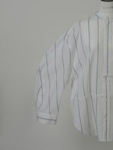 画像をギャラリービューアに読み込む, 【2024AW PRE ORDER】BIG SLEEVE BAND COLLAR SHIRT
