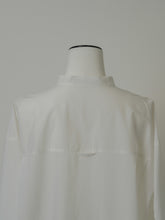 画像をギャラリービューアに読み込む, 【2024AW PRE ORDER】BIG SLEEVE BAND COLLAR SHIRT
