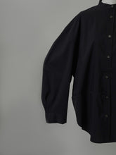 画像をギャラリービューアに読み込む, 【2024AW PRE ORDER】BIG SLEEVE BAND COLLAR SHIRT
