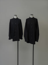 画像をギャラリービューアに読み込む, 【2024AW PRE ORDER】BIG SLEEVE BAND COLLAR SHIRT
