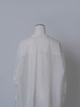 画像をギャラリービューアに読み込む, 【2026 SS PRE ORDER】SHEER BAND COLOR LONG SHIRT
