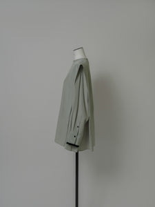 【2024AW PRE ORDER】SHOULDER TACK BLOUSE