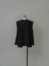 画像をギャラリービューアに読み込む, 【2024AW PRE ORDER】SHOULDER TACK BLOUSE
