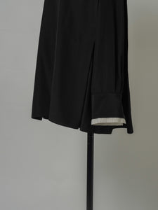 【2024AW PRE ORDER】SHOULDER TACK BLOUSE